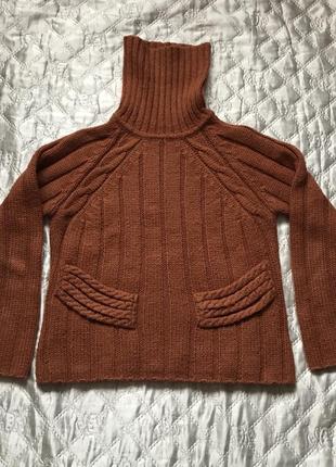 Коричневый шерстяной тёплый свитер
