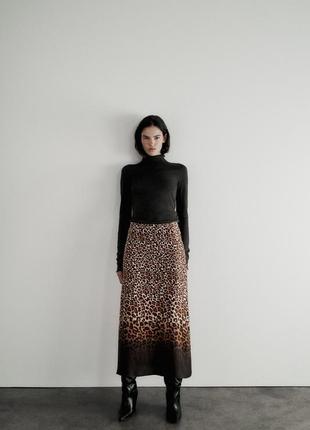 Длинная юбка с леопардовым принтом zara xs пойдет на s