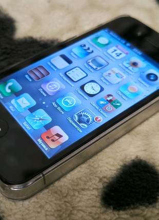 Мобильный телефон iPhone 4S 16gb
