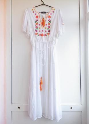Платье женское белое миди вышивка