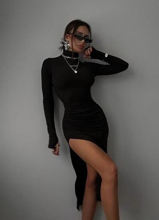 Нереальное трикотажное платье с высоким разрезом по ноге черный