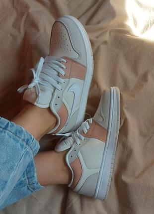 Nike air jordan cream