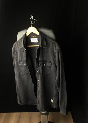 Мужская темно-серая джинсовая рубашка на кнопки jack &amp; jones