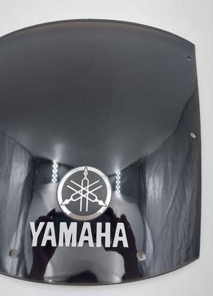 Скло вітрове під квадратну фару Yamaha YBR 125