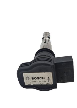 Катушка зажигания Bosch 0986221024