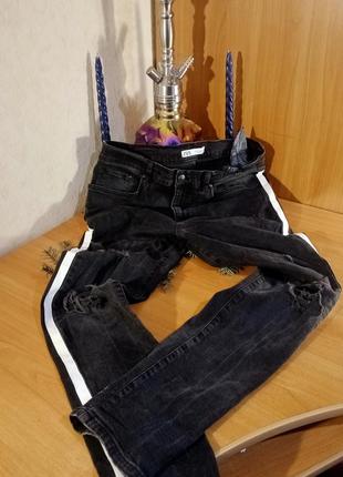 Оригинальные джинсы zara man. размер 36