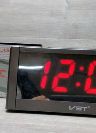 Настольные часы с будильником от сети и от батареек 7.5 дюймов...