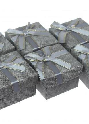 Подарочные коробочки для бижутерии 5*5 см серые с бантиком (уп...