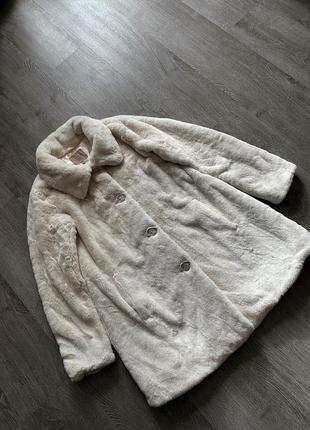 Кремова шуба пальто від livelo woman