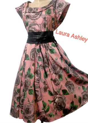 Роскошное платье, с принтом роз, винтажное.