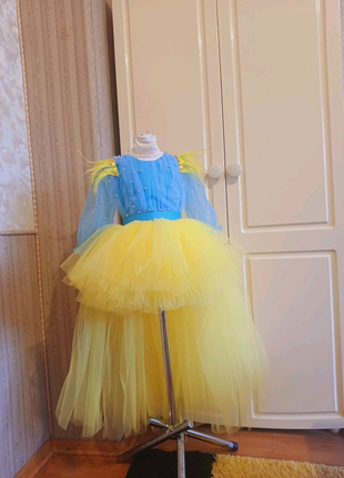 Сукня святкова  жовта  блакитна  для дівчинки