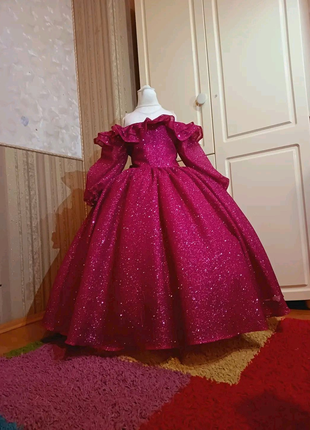 Малинова сукня для дівчинки  на випускний  день народження