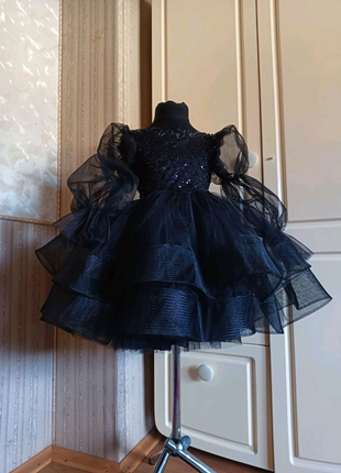 Чорна святкова  сукня для дівчинки на свята день народження подар
