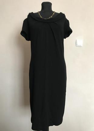 Черное трикотажное платье футляр