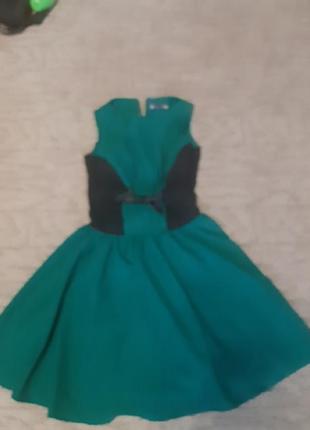 Платье зеленое 42-44 размер