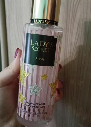Ніжний солодкий парфумований спрей-міст для тіла