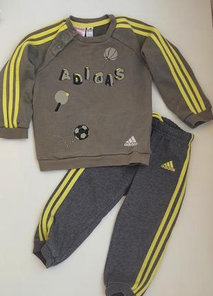 Костюм adidas оригинал! 12-18 мес