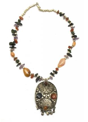 Ожерелье с каменьями агата и кулоном "Овал"