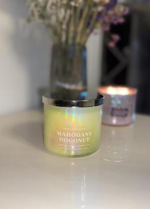 Свічка bath and body works mahogany coconut свечка