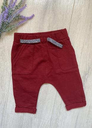 Спортивные штаны красные nutmeg 0-3 мес одежда для младенцев