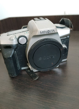 Продам фотоапарат Minolta Dynax 5