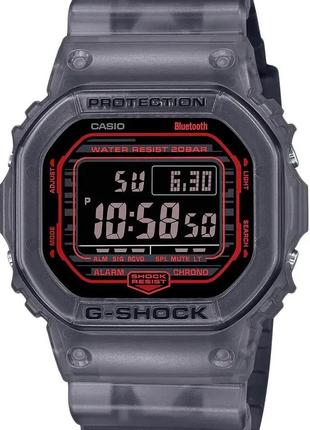 Часы Casio DW-B5600G-1 G-Shock. Серый