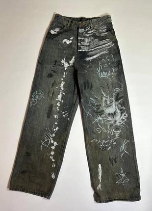 Джинсы balenciaga graffiti baggy jeans