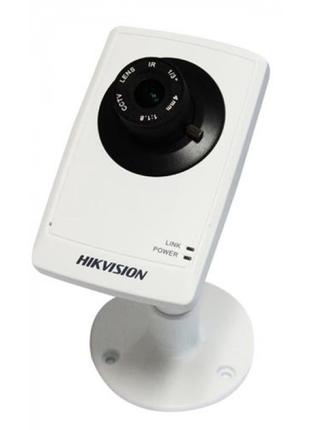 IP відеокамера HikVision DS-2CD8153F-E