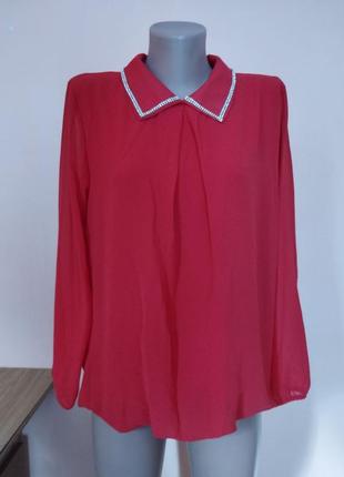 Красная рубашка блуза праздничная нарядная