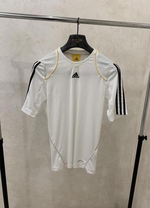 Спортивная футболка adidas футбольная белая