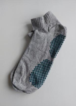 Брендовые носки со стоперами