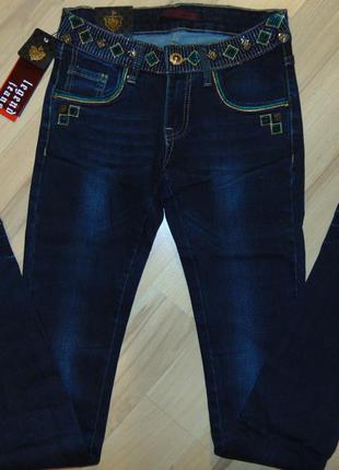Новые демисезонные джинсы с вышивкой 26 и 27размер