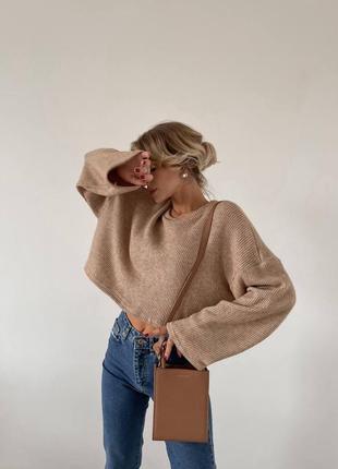Мягкий вязаный свитер коричневого цвета😍