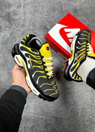 Nike air max plus tn black yellow
