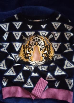 Gucci tiger: свитер с вышивкой
