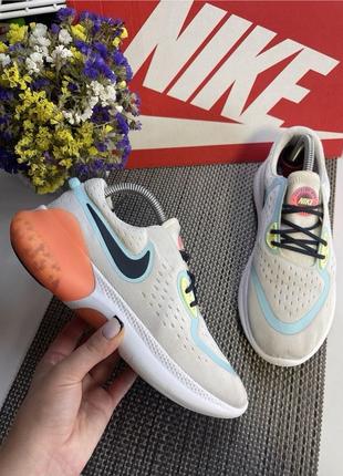 Оригінальні кросівки nike