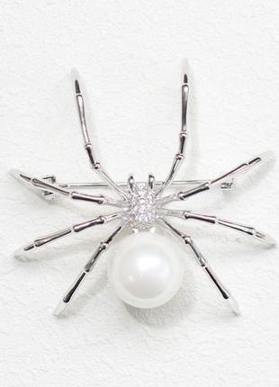 Брошь булавка паук с белым жемчугом