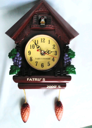 Часы настенные в детскую комнату "Домик"