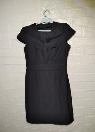 Сукня темно-сірого кольору з коротким рукавом