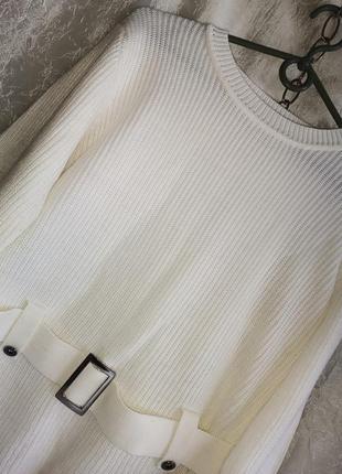 Женский трикотажный свитер, джемпер. цвет белый.
б/у в очень с...
