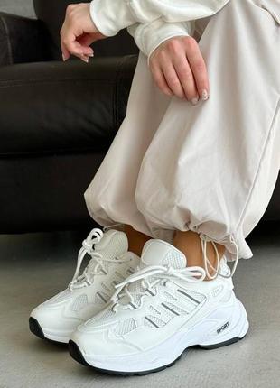 Жіночі кросівки екошкіра білі
