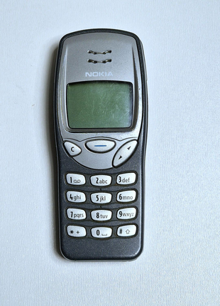 Телефон  Nokia 3210 на запчастини