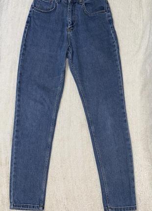 Красивые джинсы мом с высокой талией р.w-26/l-32