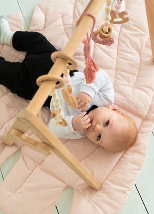 BabyGym: Мобиль напольный деревянный Детский Тренажер с подвес...