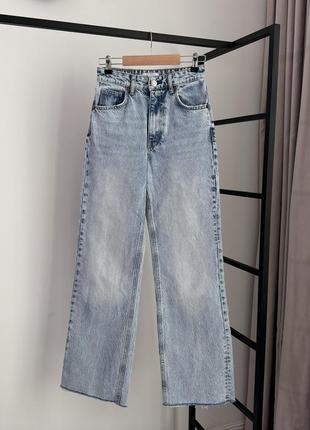 Плотные джинсы с высокой посадкой zara
