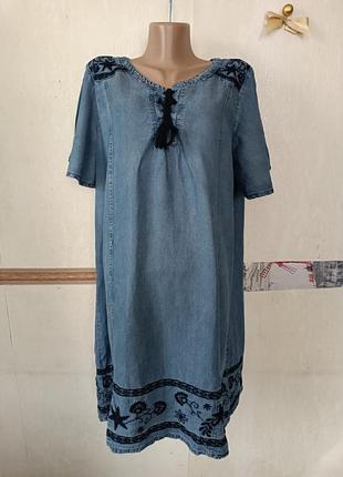 Свободное джисовое платье с вышивкой р.52-54
