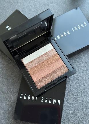 Пудра для обличчя bobbi brown.