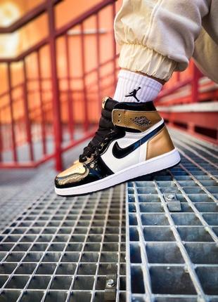 Nike Air Jordan 1 Mid "Black Metallic Gold