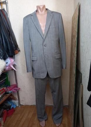 Классический винтажный костюм hugo boss