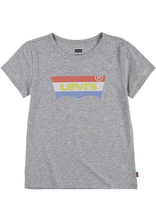 Новая футболка levi's 2-3 года